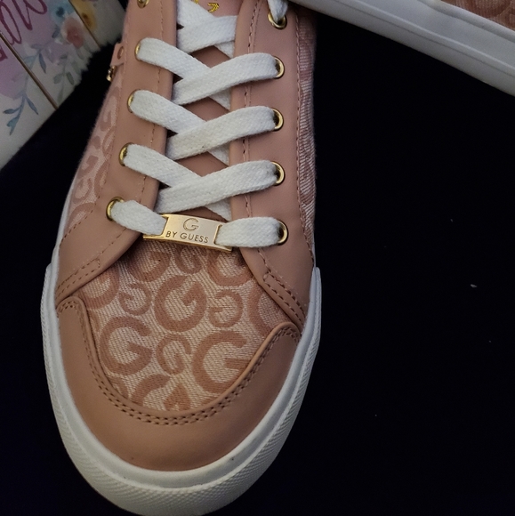 G BY GUESS EMBELLISHED SNEAKERS - Picture 7 of 8